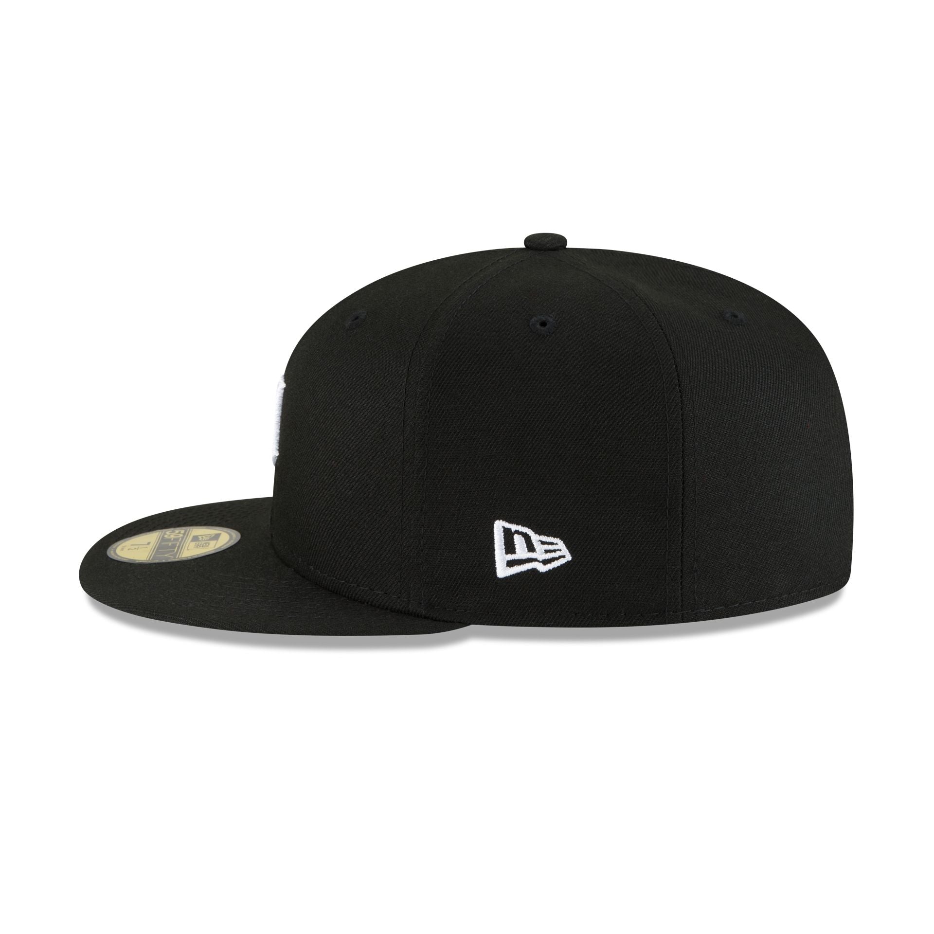 New Era Basic Black And White 59FIFTY Fitted Hat