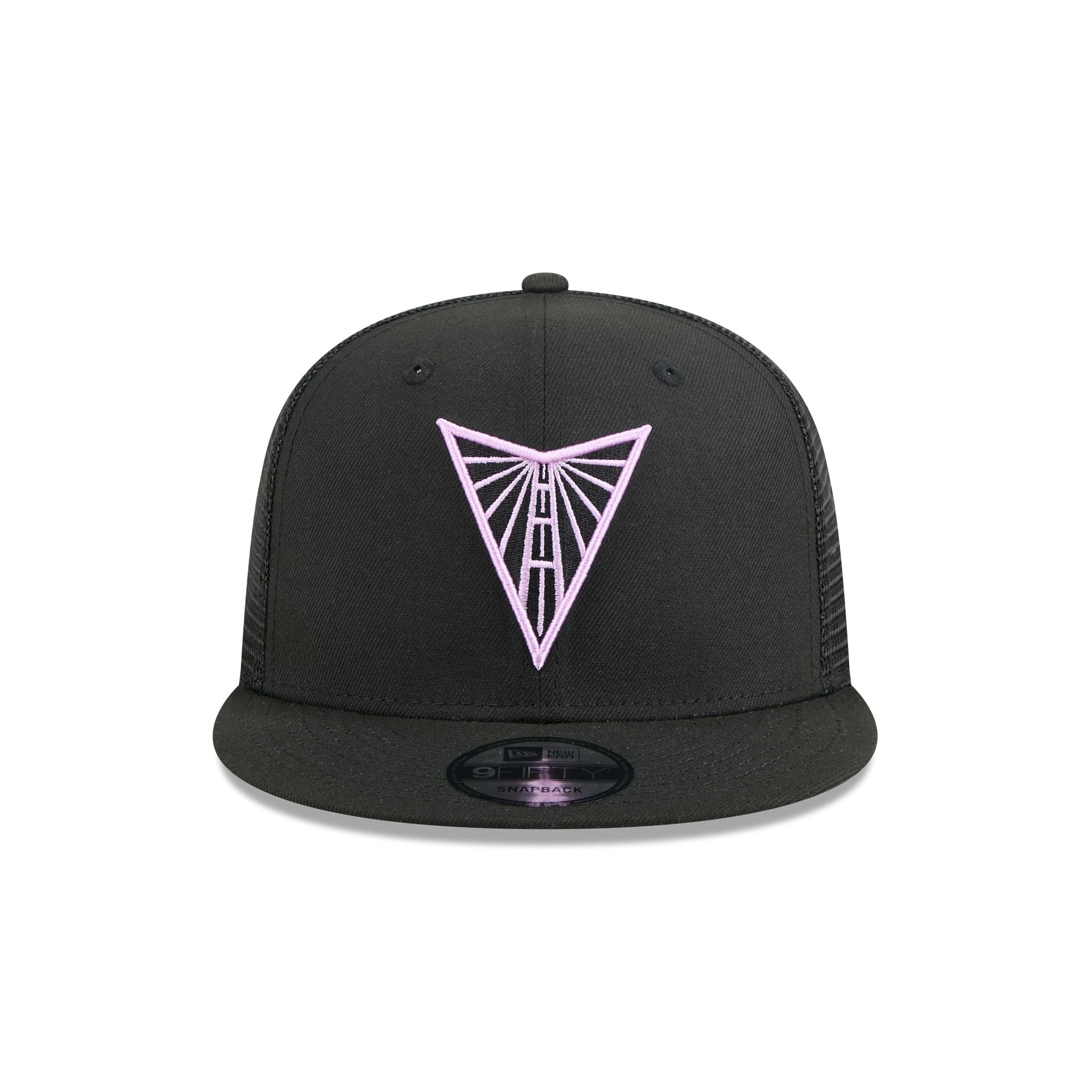 New Era Black 9FIFTY Trucker