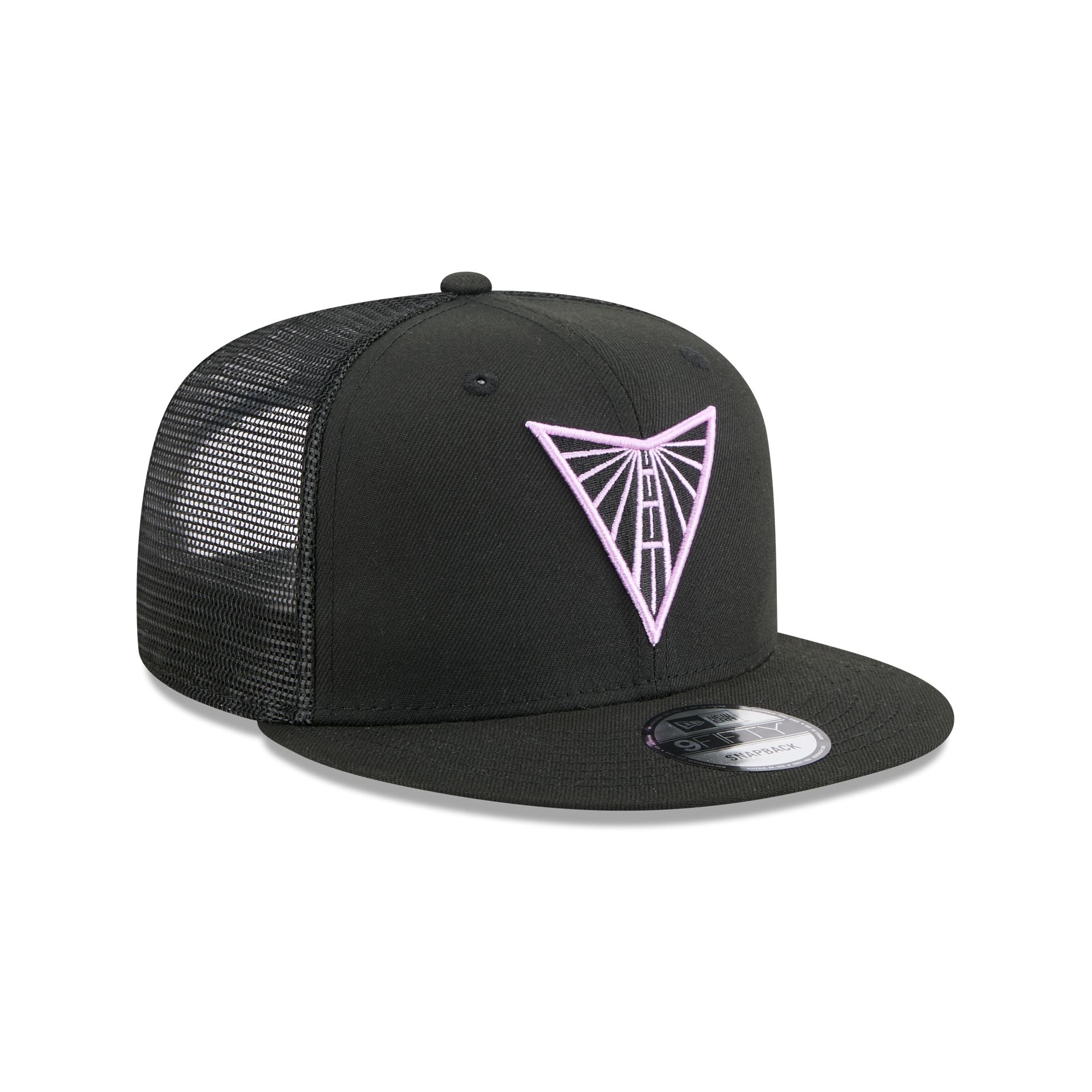 New Era Black 9FIFTY Trucker