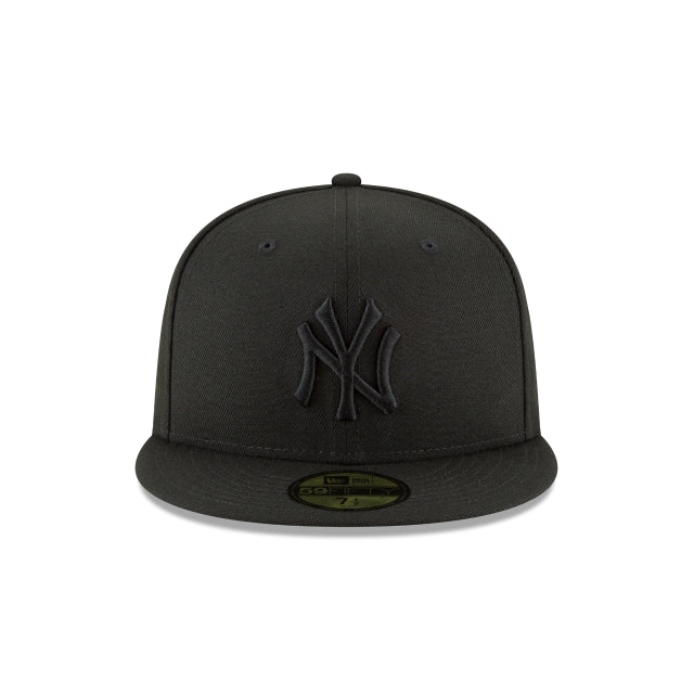 New Era Blackout Basic 59FIFTY Fitted