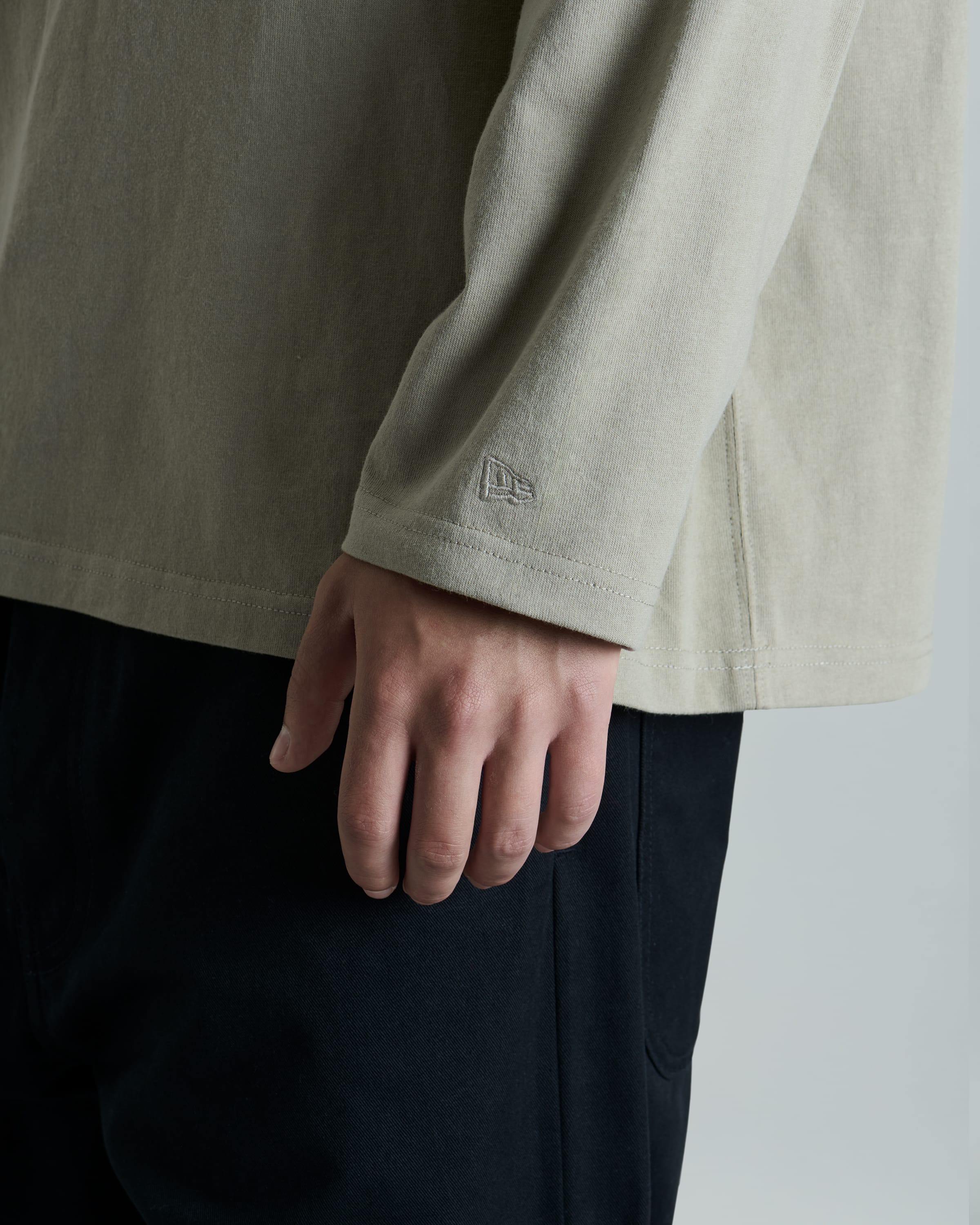 New Era Erhardt Long Sleeve T-Shirt