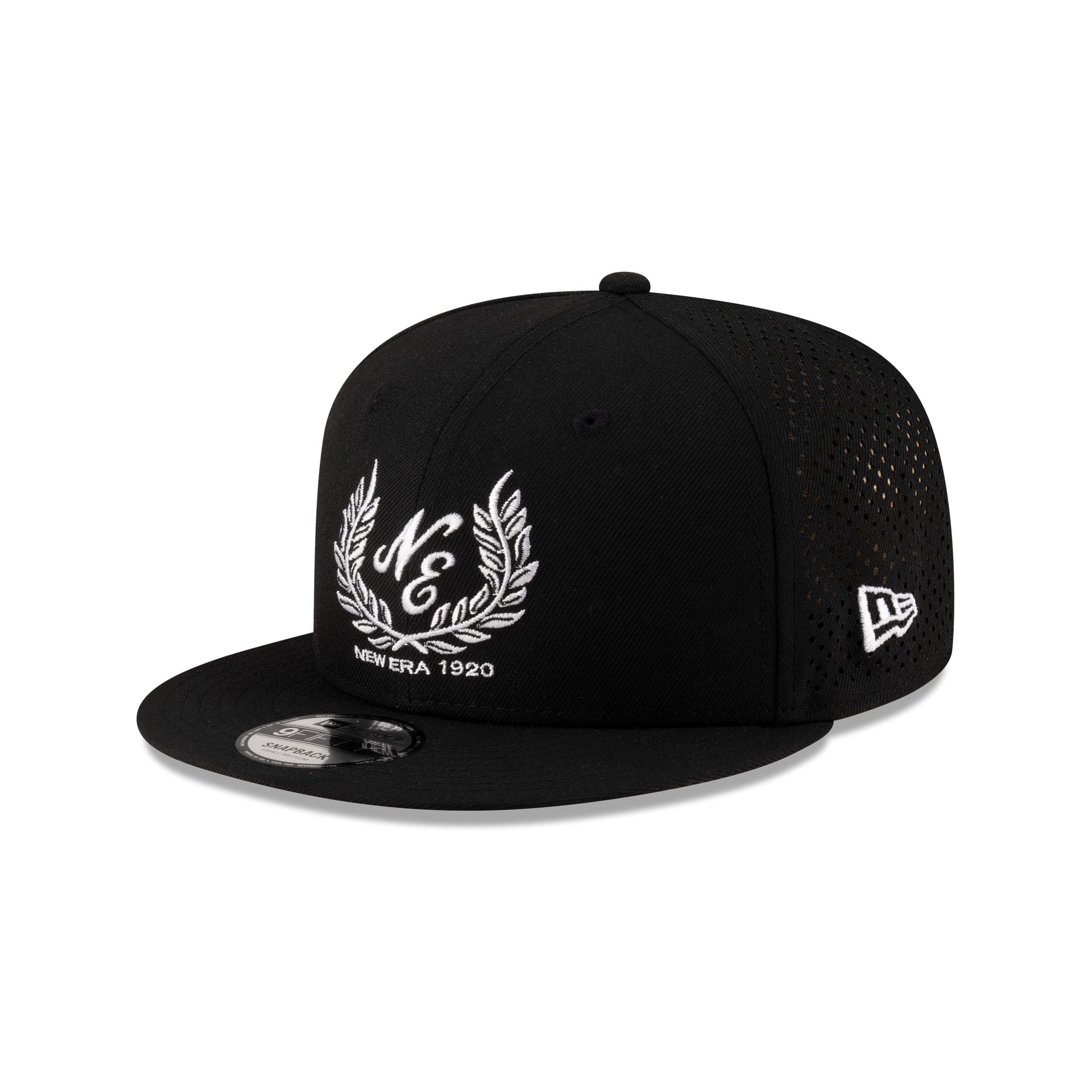 New Era Laurel Wreath Black 9FIFTY Snapback
