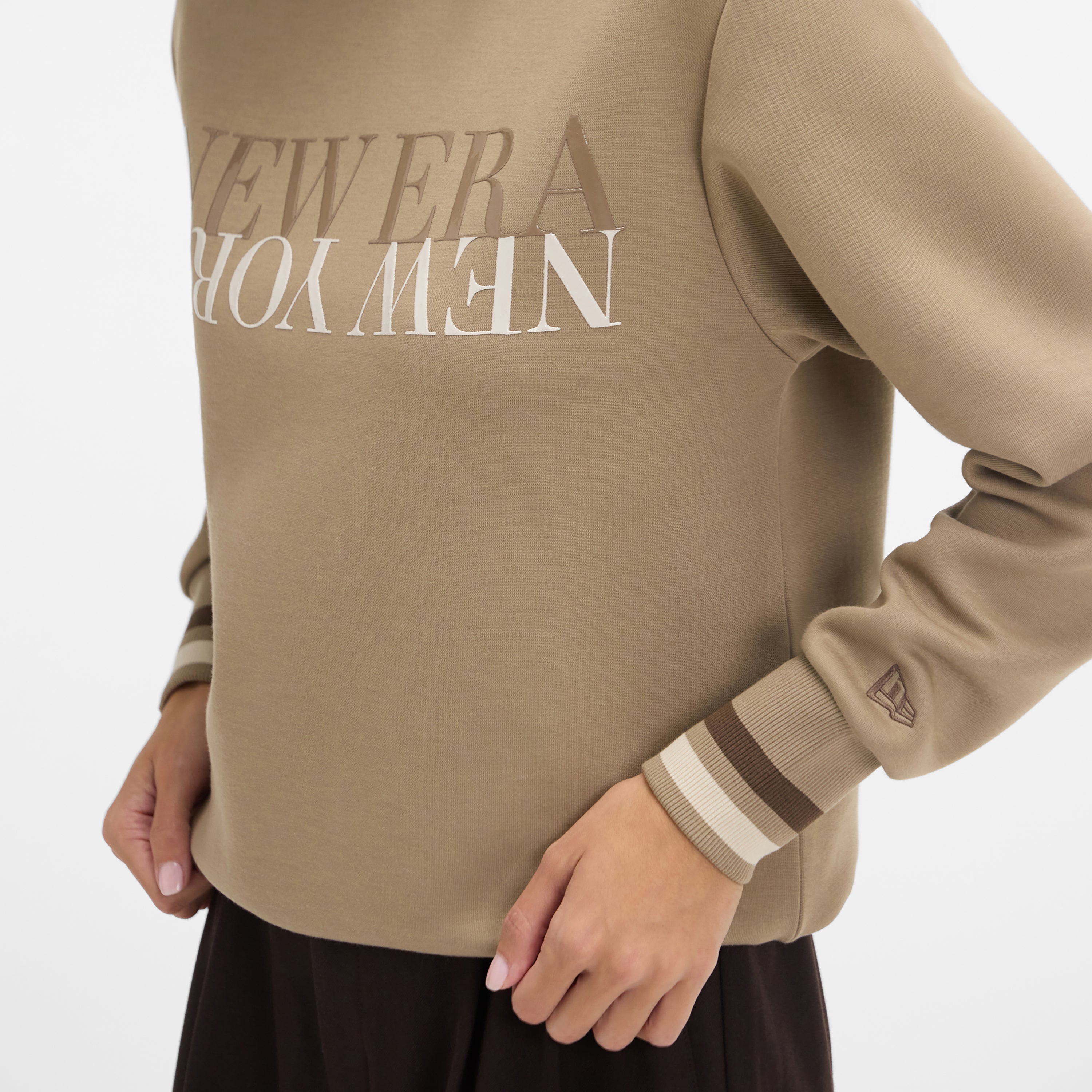 New Era Tech Sweat Beige Mockneck